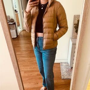 Uniqlo lightweight down puffer jacket